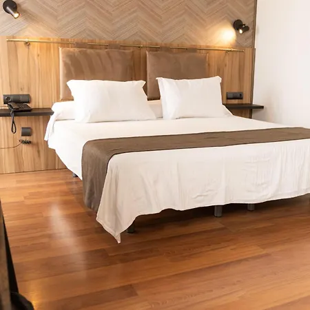 Hotel Gce 2*